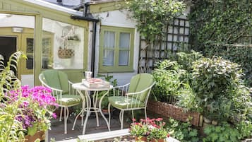 Cottage | Balcony
