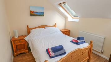 Cottage | 3 bedrooms, individually decorated, individually furnished, free WiFi