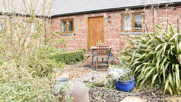 Cottage | Front of property - Acorn Cottage 1 (Shrewsbury)