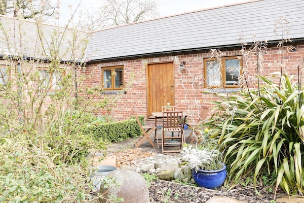 Cottage | Front of property