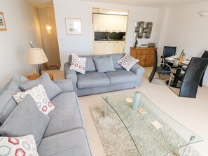 Interior - 24 Rhodewood House (Saundersfoot)