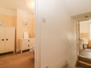 Casa de campo | 2 dormitorios, decoración individual, mobiliario individual