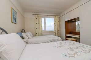 3 bedrooms, individually decorated, individually furnished, free WiFi - Pengullyn (Penzance)