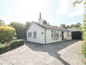 Cottage | Exterior - Glan Dwr (Pentraeth)