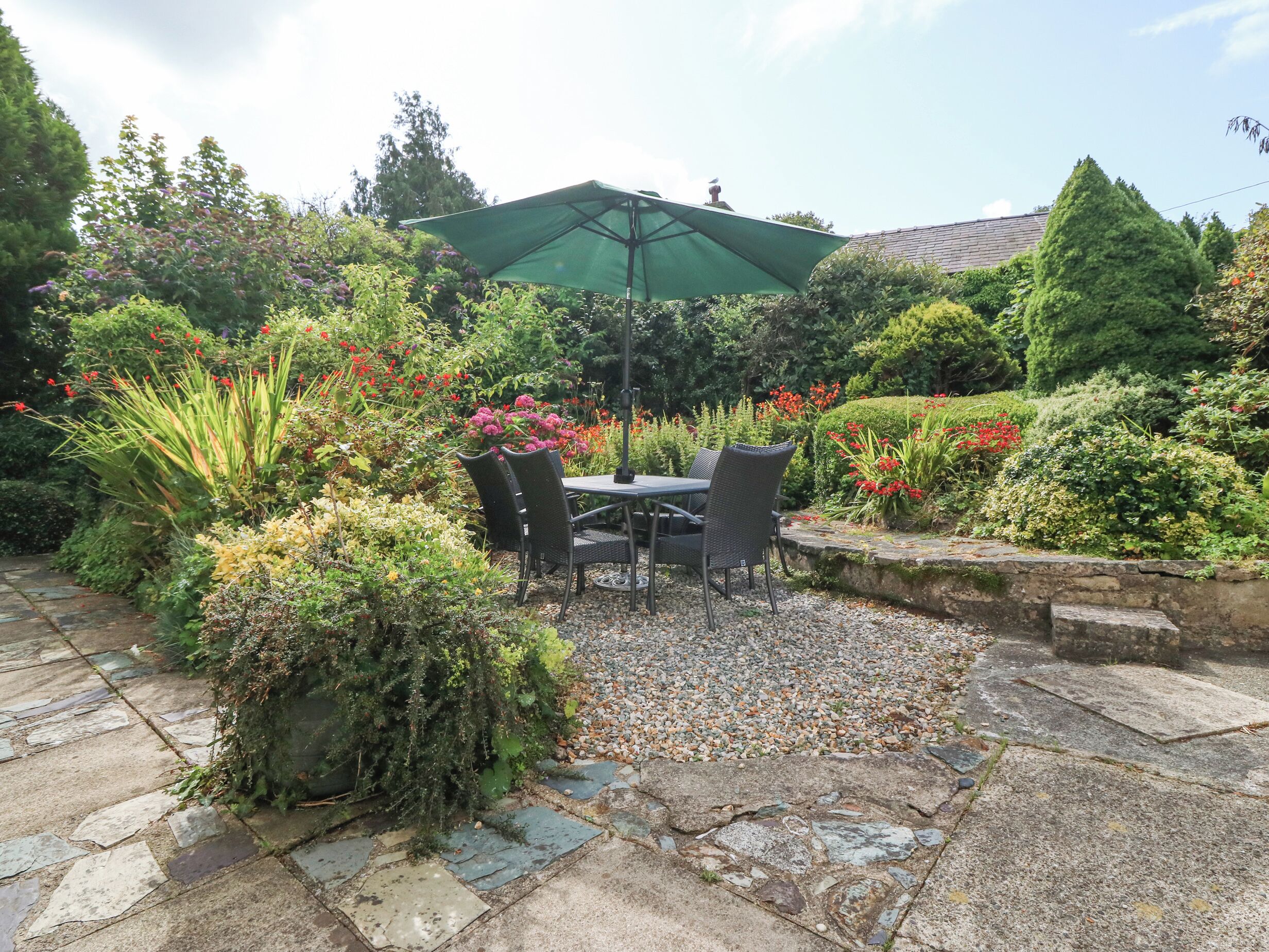 Cottage | Outdoor dining