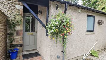 Cottage | Exterior detail