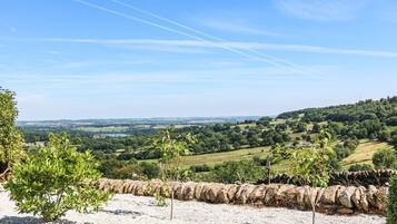 Cottage | Property grounds