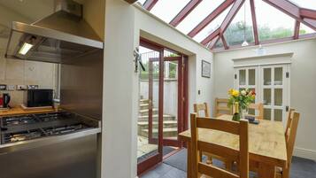 Stuga | Restauranger