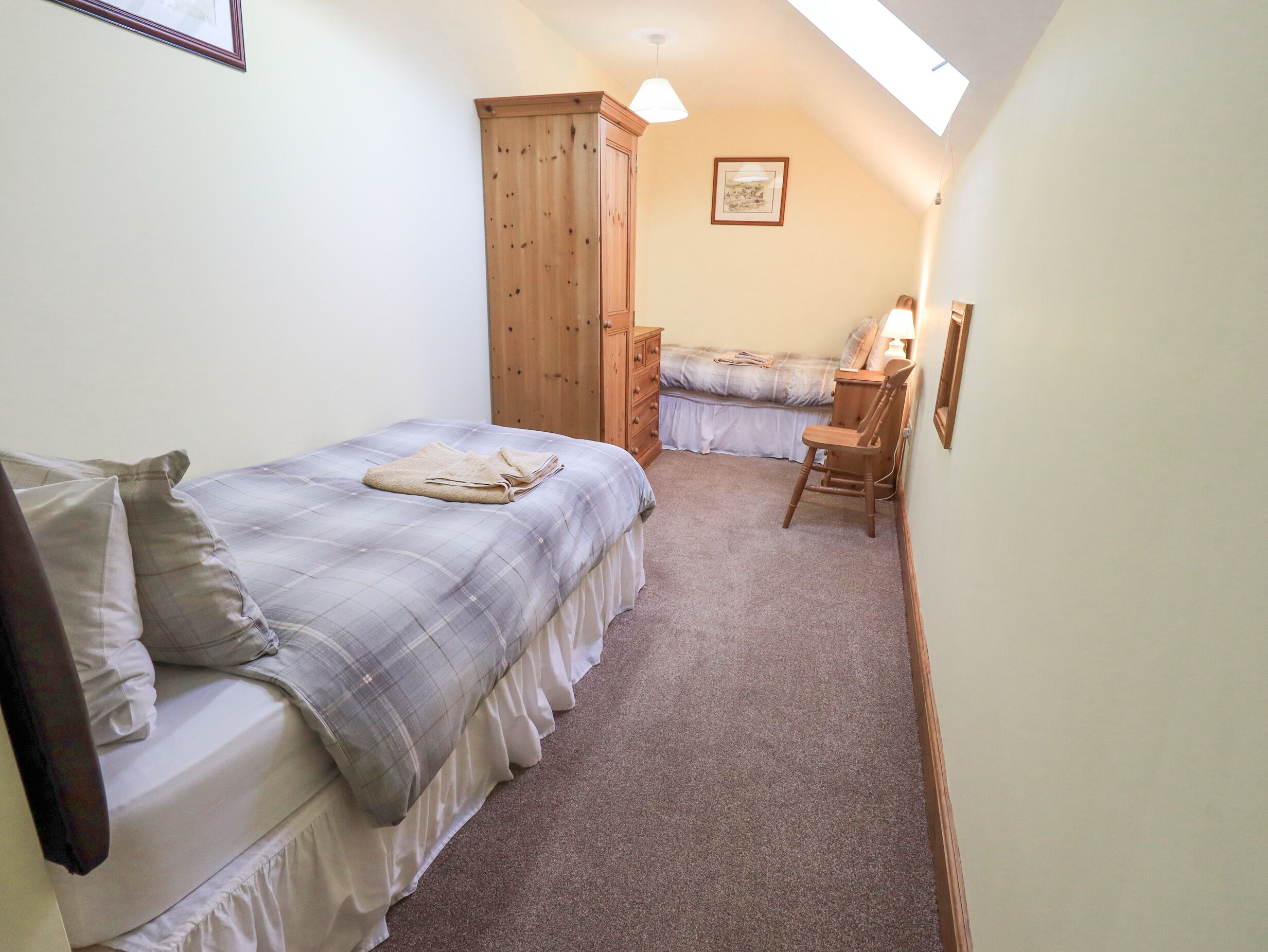 Cottage | 3 bedrooms, individually decorated, individually furnished, free WiFi