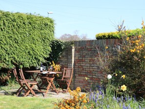 Cottage | Balcony - Sengador (Christchurch)