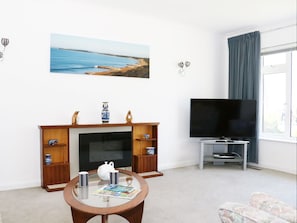 Cottage | Living room | TV