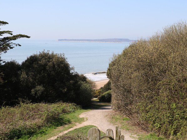 Cottage | Interior - Sengador (Christchurch)