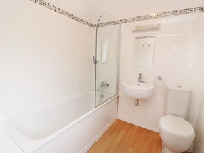 Cottage | Bathroom | Shower - Savita Cottage (Girvan)