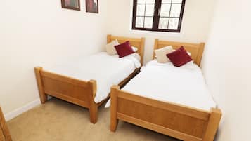 Casa de campo | 3 habitaciones, decoración personalizada y muebles diferentes
