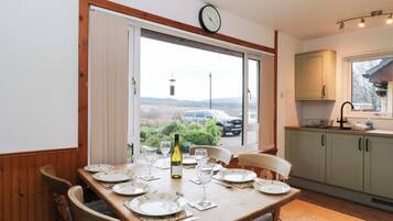 Cottage | Tempat makan