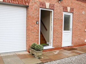 Cottage | Exterior - Providence Apartment (Doncaster)