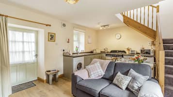 Cottage | Interior