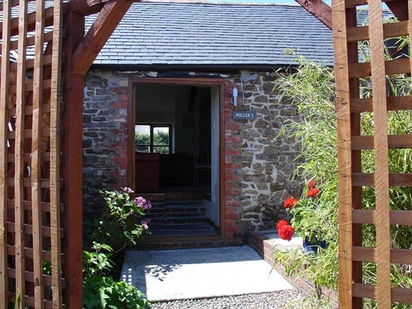Cottage | Exterior