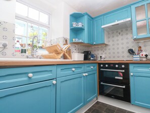Cottage | Private kitchen | Fridge, microwave, stovetop, cookware/dishes/utensils - 2 The Cottages (Penzance)