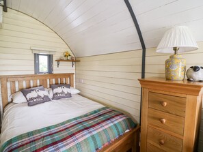 Cottage | 1 bedroom, individually decorated, individually furnished, free WiFi