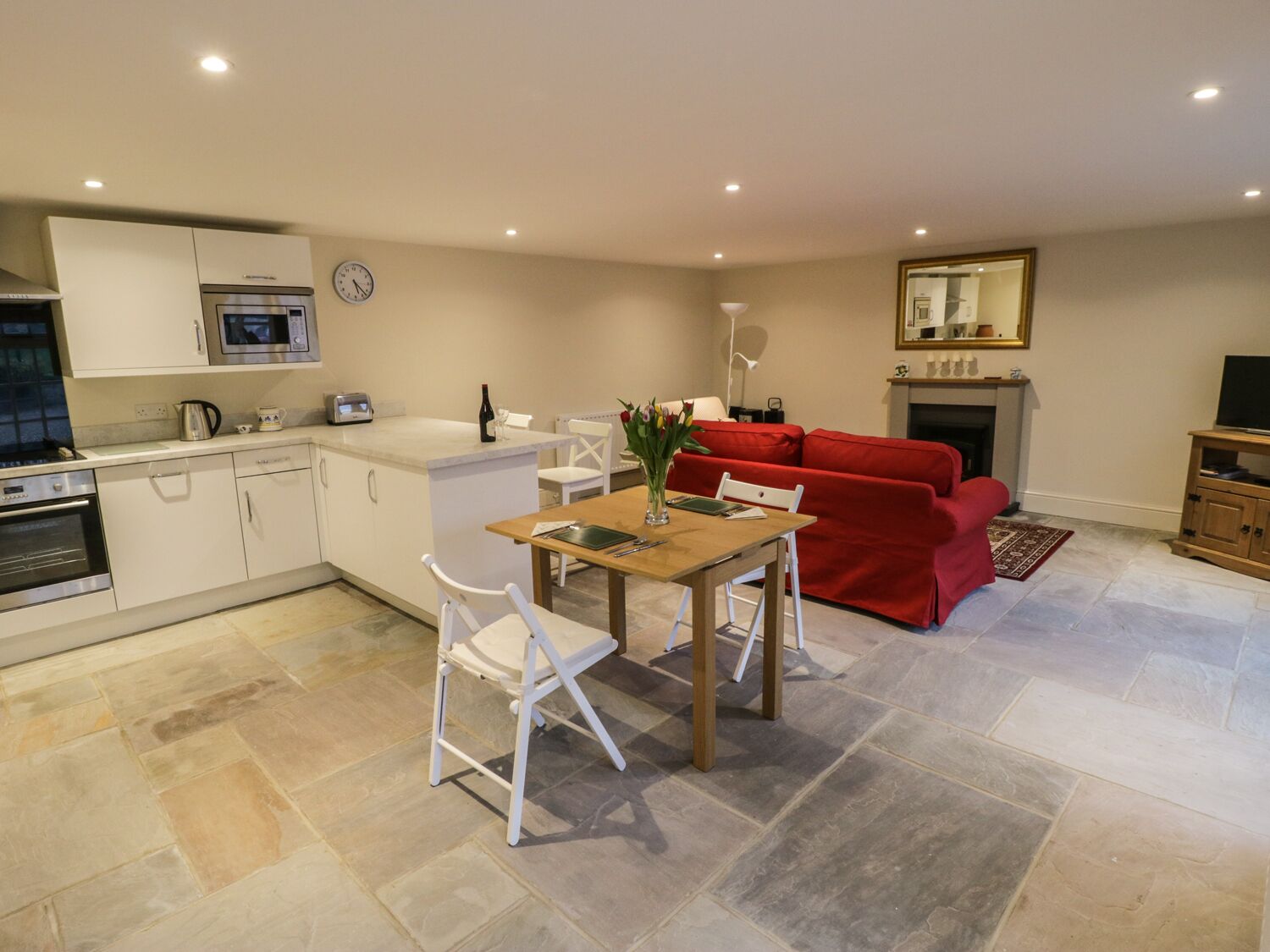 Cottage | Interior