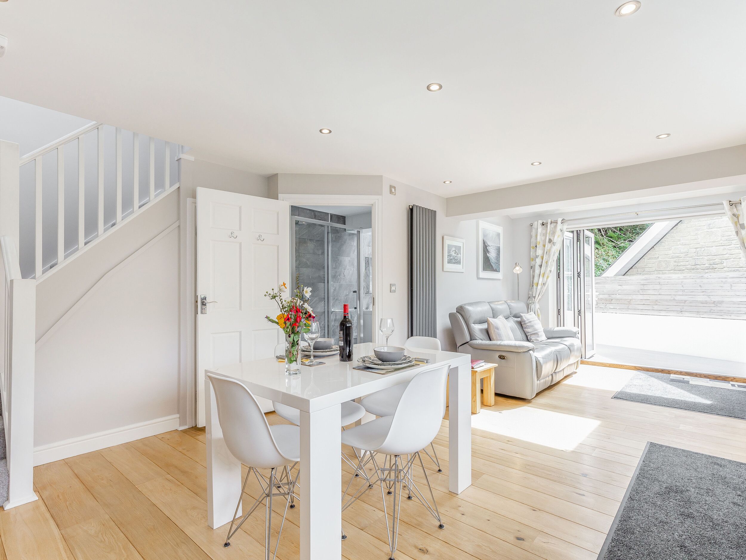 Cottage | Living room | Flat-screen TV