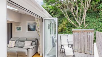 Cottage | Property grounds