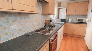 Cottage | Interior