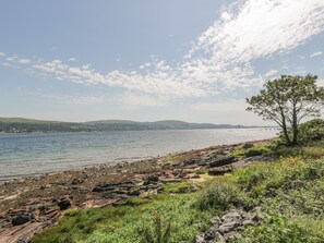 Cottage | Interior - Macs Place (Largs)