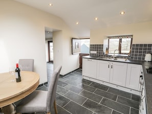 Cottage | Interior - Bothi (Bala)