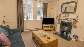 Cottage | Living room | TV