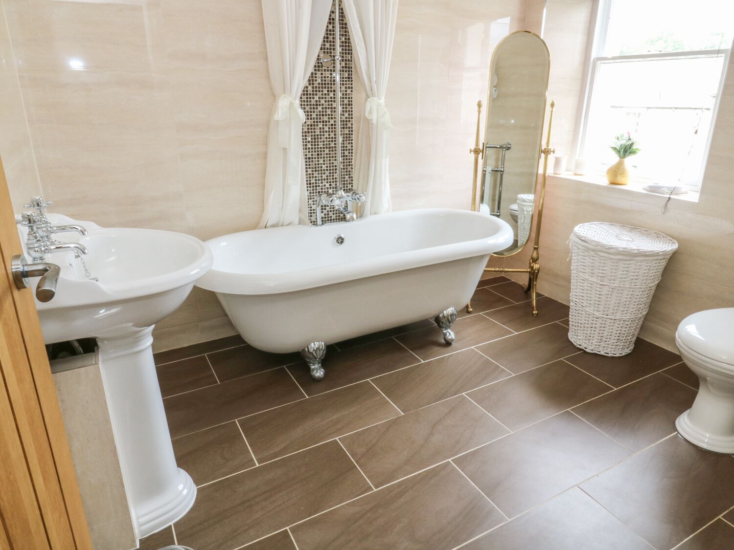 Cottage | Bathroom | Shower