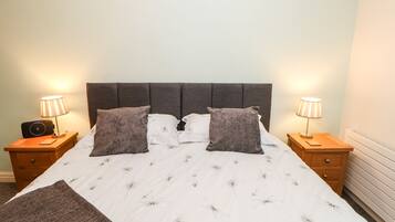 Cottage | 1 bedroom, individually decorated, individually furnished, free WiFi