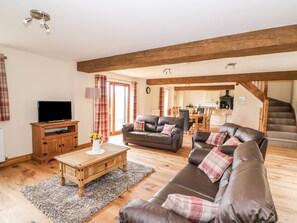 Cottage | Interior