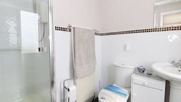 Cottage | Bathroom | Shower