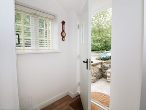 كوخ | 2 عدّة غرف نوم وبديكورات فريدة لكل غرفة وطراز فريد لكل وحدة