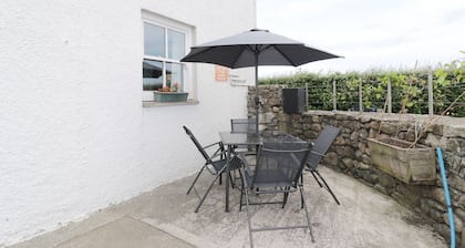 1 Park Nook Close