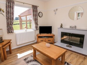 Cottage | Living room | TV