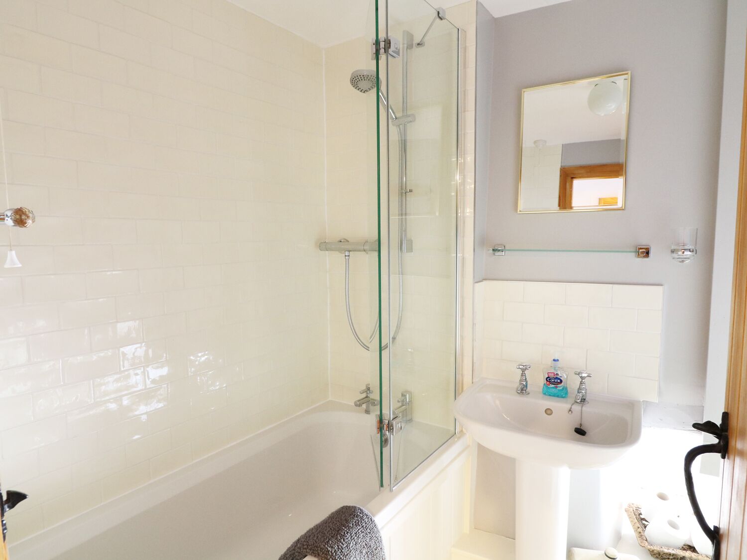 Cottage | Bathroom