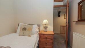 Unclassified image, 3 of 36, button - Rose Cottage (Broughton in Furness)