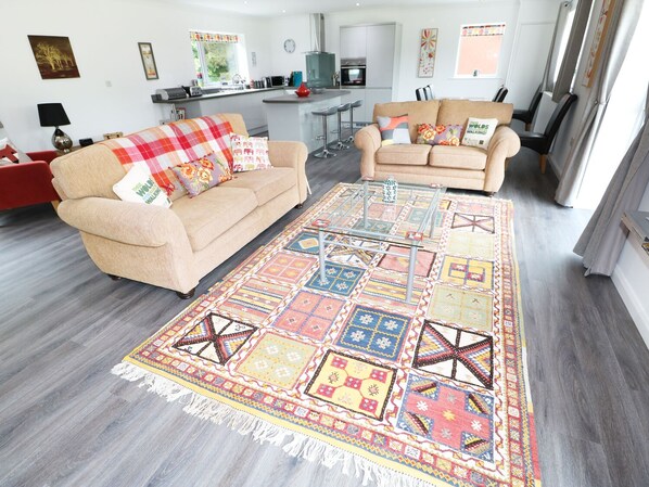 Cottage | Interior