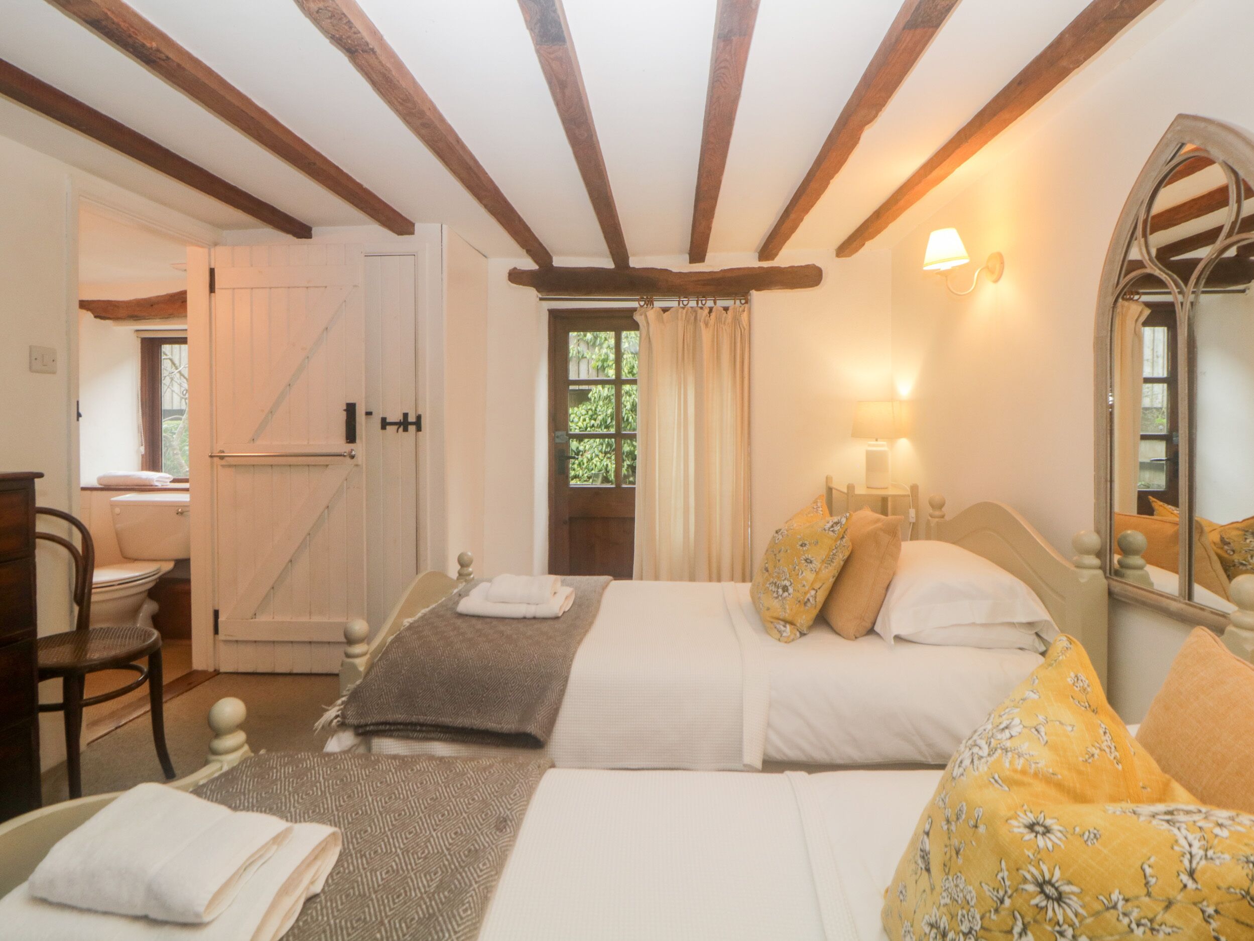 Cottage | Interior