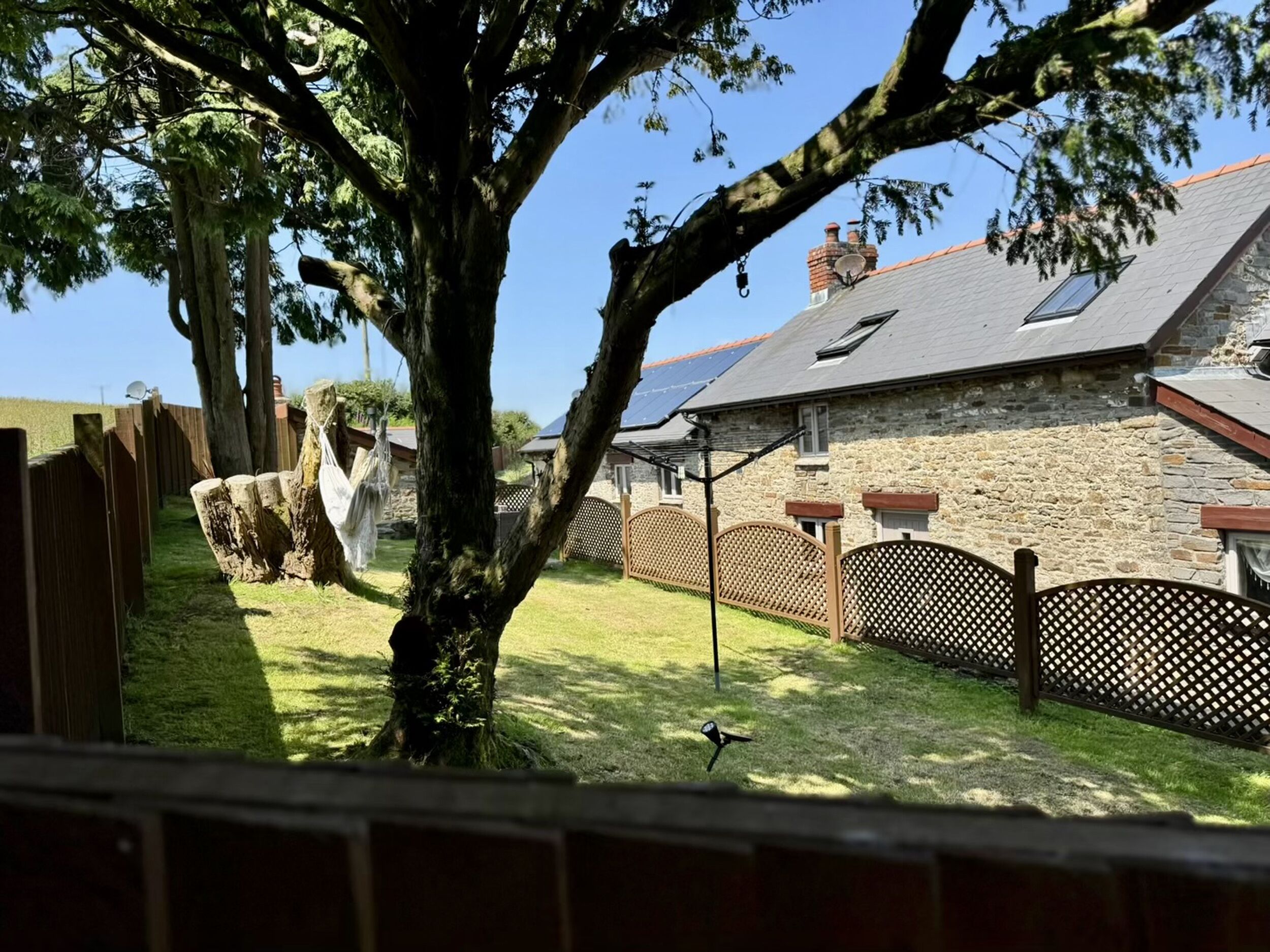 Cottage | Property grounds