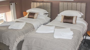 Cottage | 1 bedroom, individually decorated, individually furnished, free WiFi