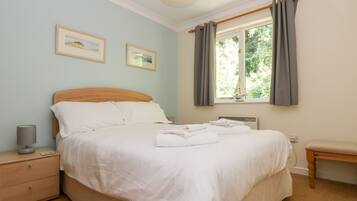 Cottage | 3 bedrooms, individually decorated, individually furnished, free WiFi