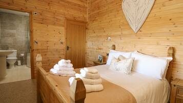 Ferienhaus | 2 Schlafzimmer, kostenloses WLAN, individuell dekoriert