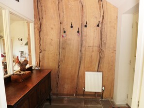 Interior - Henhouse Cottage (York)