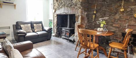 Cottage | Living area | TV, DVD player