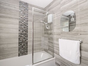 Cottage | Bathroom | Shower - Ocean Breeze (Burnham-on-Sea)
