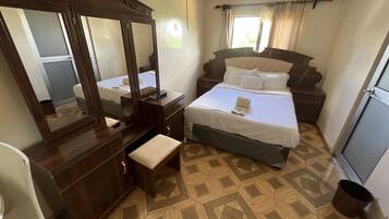 Rom – executive | Minibar, skrivebord for bærbar PC og strykejern/-brett